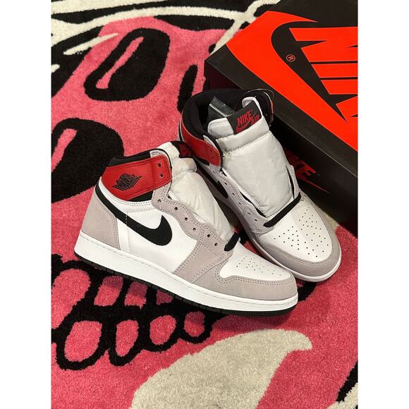 Jordan 1 Retro High Light Smoke Grey GS 6.5 Y - Picture 1 of 9